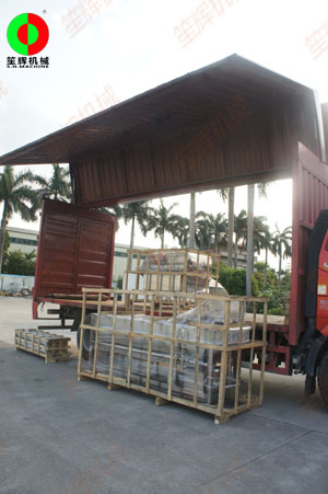 蔬果加工处理机械一批加班赶货完成,顺利装车发货交付客户！